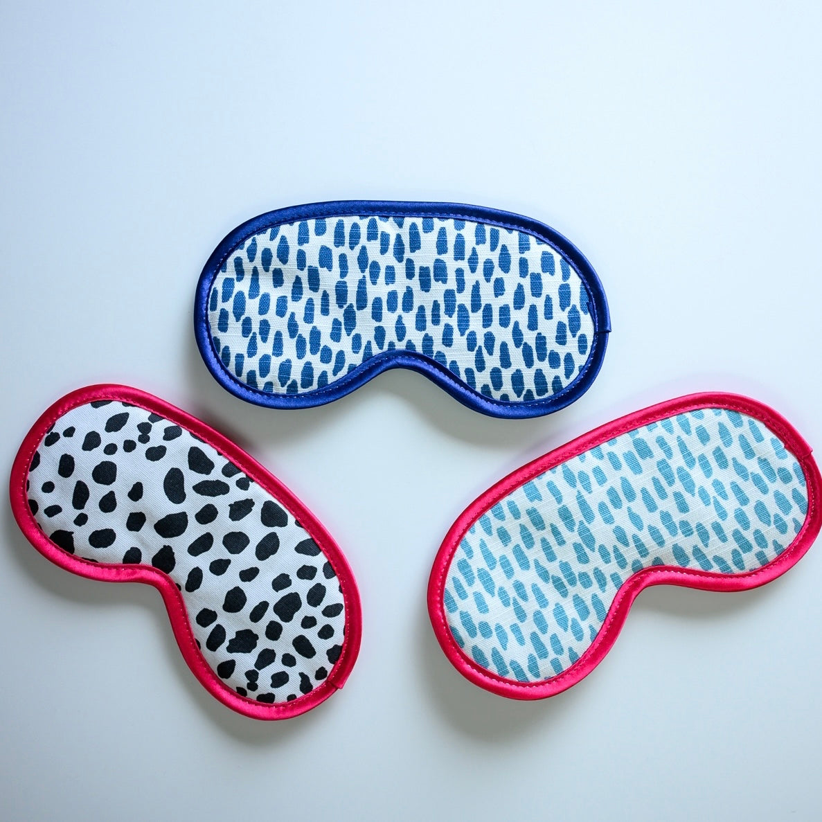 Aqua Cobblestone Eye Mask with Pink Trim