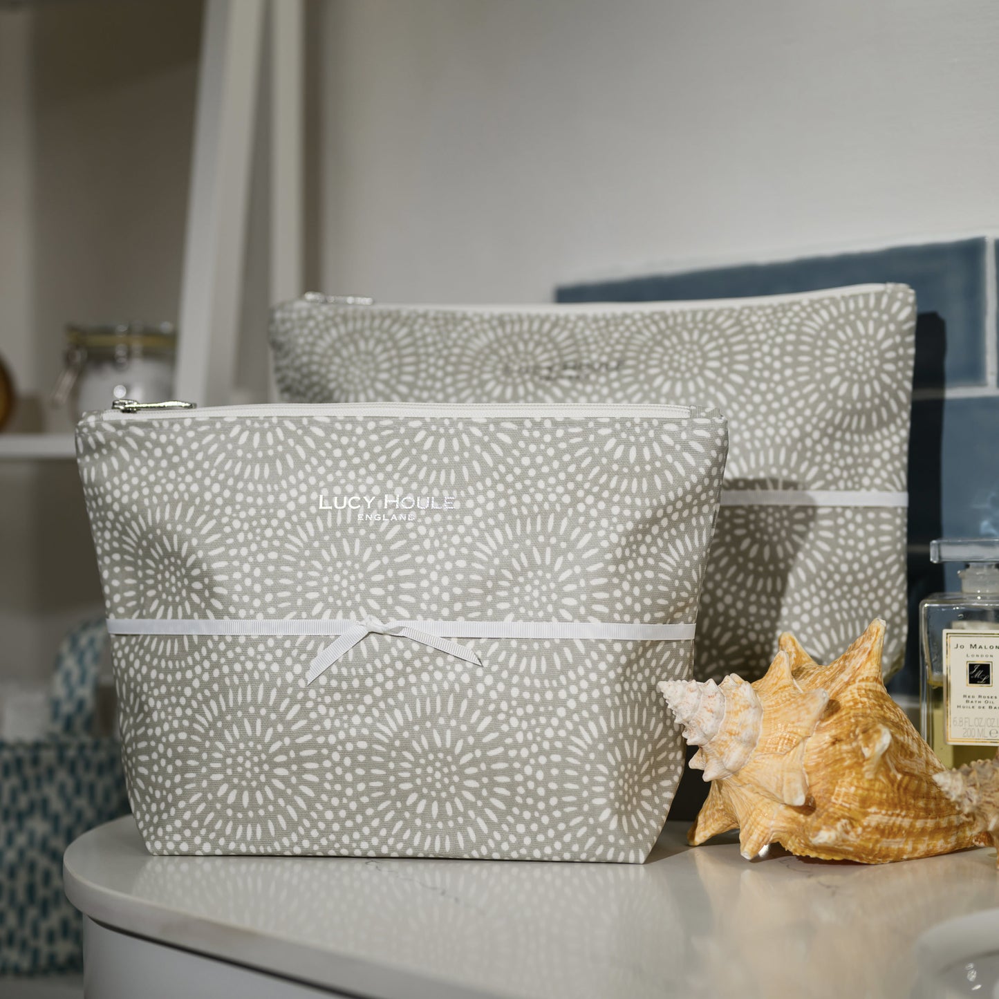 Stone Sunburst Wash bag