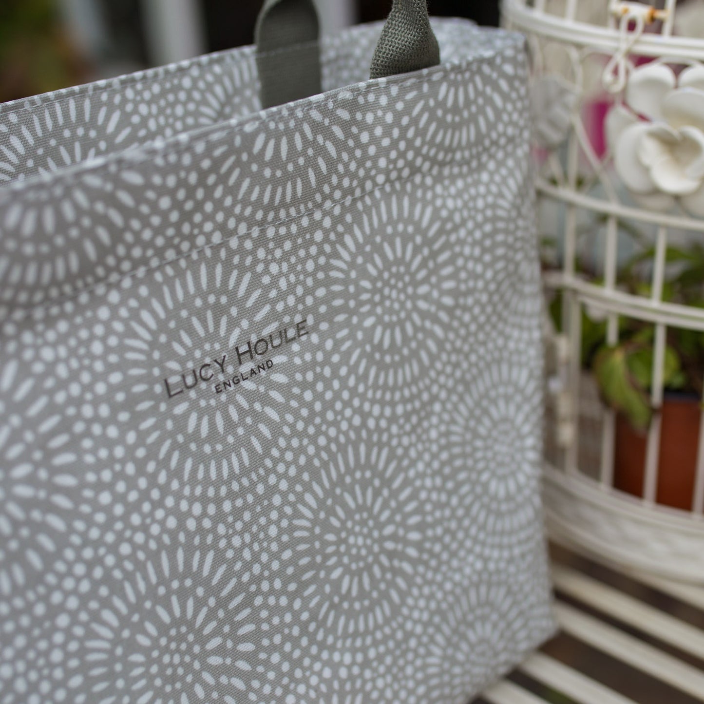 Stone Sunburst Medium Zip Tote Bag with Khaki Handles