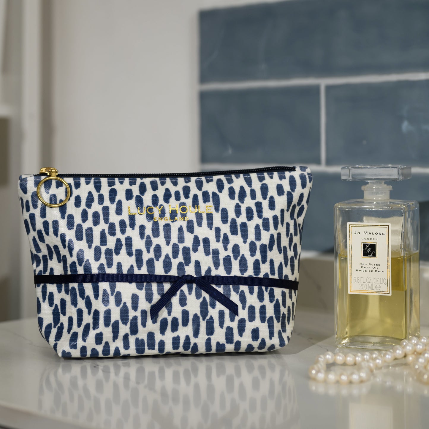 Navy Cobblestone Lined Make-Up Bag