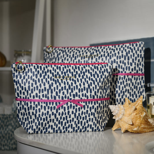 Navy Cobblestone Wash Bag & Pink Zip