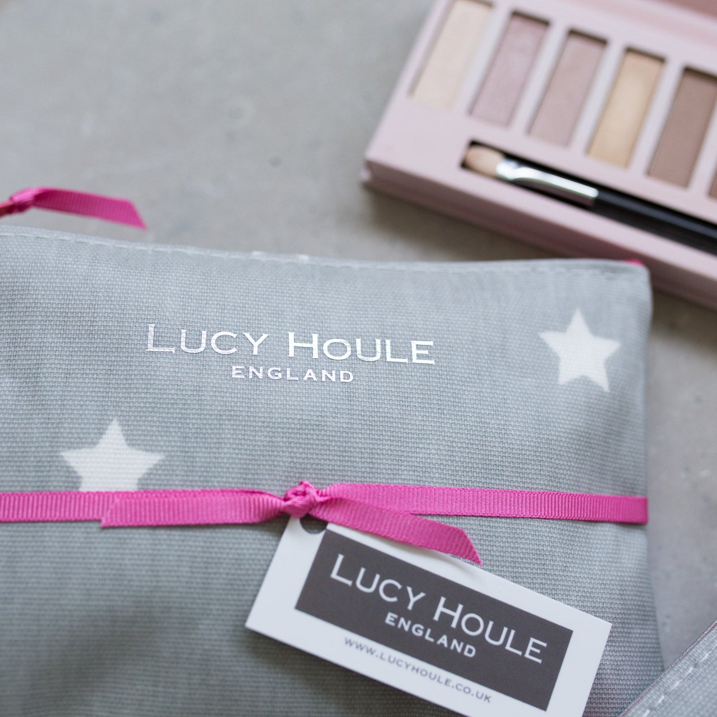 Grey & White Star Make-Up Bag with Pink Zip