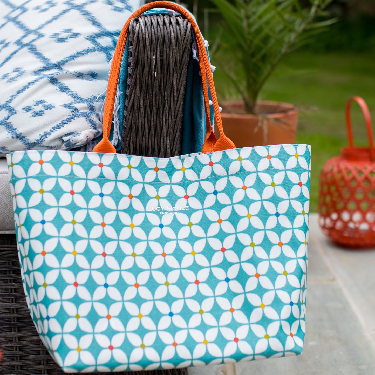 Modern Daisy Aqua Medium Tote Bag with Orange or Turquoise Handle